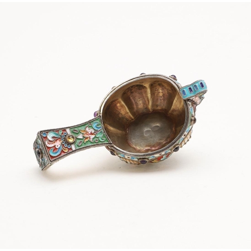 154 - A 20TH CENTURY RUSSIAN SILVERGILT KOVSH. with corded borders, a lobed body, decorated with shaded po... 