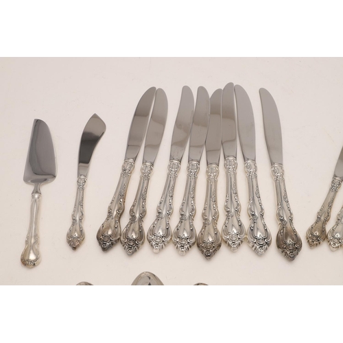 29 - A MODERN CASED PART-CANTEEN OF NORTH AMERICAN FLATWARE & CUTLERY. 