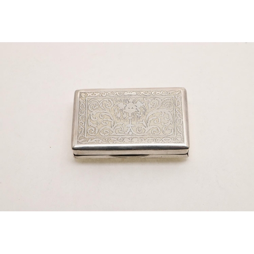 325 - A 19TH CENTURY AUSTRIAN PARCELGILT SNUFF BOX. rectangular form, the cover with a raised panel, decor... 