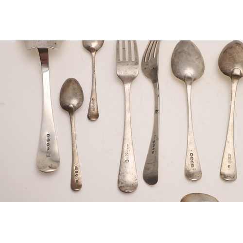 58 - MIXED OLD ENGLISH PATTERN FLATWARE. comprising of: 13 tablespoons, 5 table forks, 5 dessert spoons, ... 