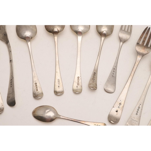 58 - MIXED OLD ENGLISH PATTERN FLATWARE. comprising of: 13 tablespoons, 5 table forks, 5 dessert spoons, ... 