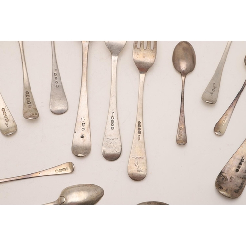 58 - MIXED OLD ENGLISH PATTERN FLATWARE. comprising of: 13 tablespoons, 5 table forks, 5 dessert spoons, ... 