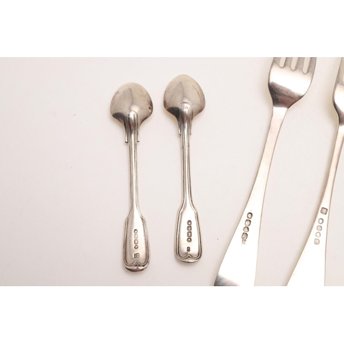 65 - A MIXED LOT OF FLATWARE:-. a set of 6 Old English teaspoons & matching sugar tongs with engraved ste... 