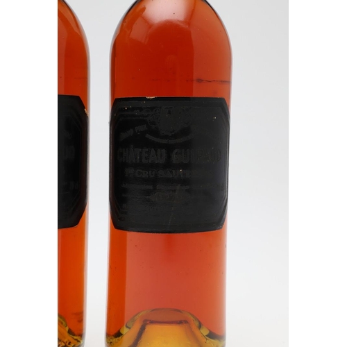 1472 - 1976 CHATEAU GUIRAUD PREMIER CRU SAUTERNES. four loose bottles.  *CR  Appear sealed but three bottle... 