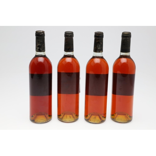 1472 - 1976 CHATEAU GUIRAUD PREMIER CRU SAUTERNES. four loose bottles.  *CR  Appear sealed but three bottle... 