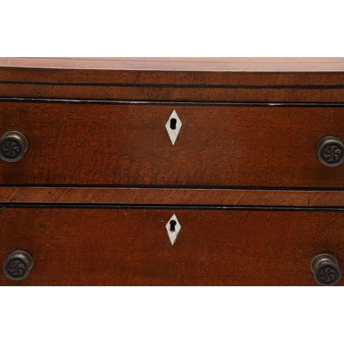 1558 - A 19TH CENTURY MAHOGANY TABLE TOP CHEST OF DRAWERS. the three rosewood strung drawers with brass han... 