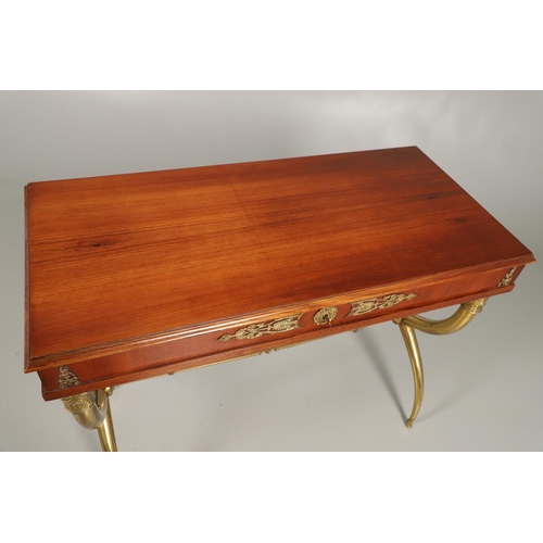 1567 - A FRENCH EMPIRE STYLE MAHOGANY AND BRASS SIDE/WRITING TABLE, CIRCA 1900. with a hinged lid opening t... 