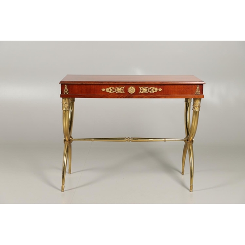 1567 - A FRENCH EMPIRE STYLE MAHOGANY AND BRASS SIDE/WRITING TABLE, CIRCA 1900. with a hinged lid opening t... 