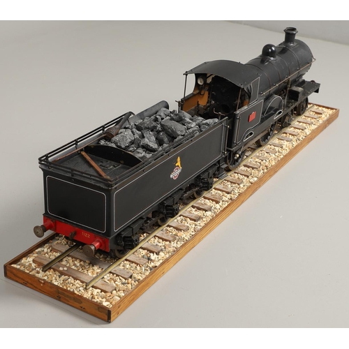 676 - SCRATCH BUILT STEAM LOCOMOTIVE & TENDER - 3 1/2 INCH GUAGE. A well made 3 1/2 inch guage 2-2-4 scrat... 