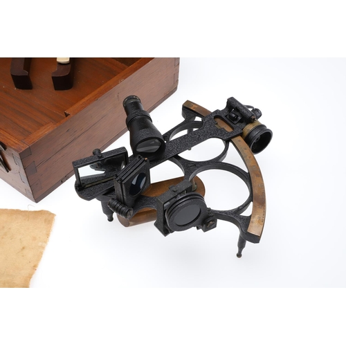 679 - BOXED MARINE SEXTANT - D SHACKMAN & SONS, 1945. A mid 20thc marine sextant by D Shackman & Sons, Lon... 