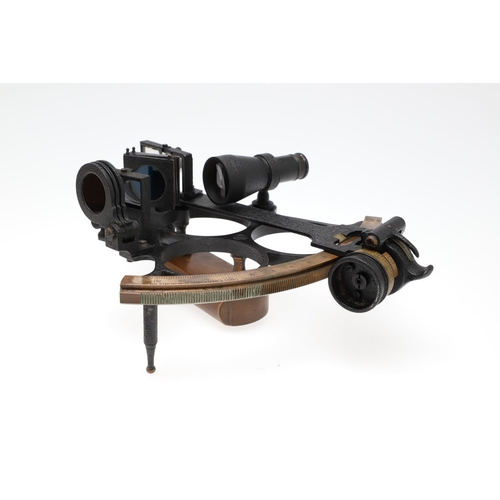 679 - BOXED MARINE SEXTANT - D SHACKMAN & SONS, 1945. A mid 20thc marine sextant by D Shackman & Sons, Lon... 