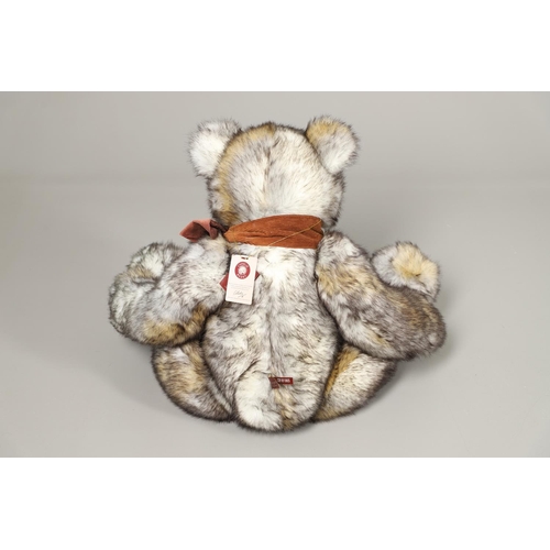 682 - CHARLIE BEARS - LARGE LIMITED EDITION TEDDY BEAR 'CUDDLE TRAINER'. A large limited edition Teddy Bea... 