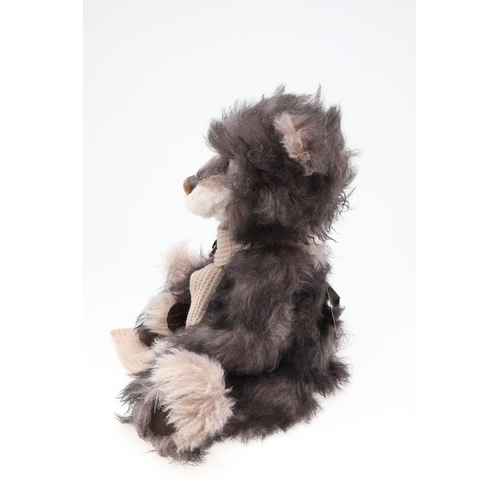 688 - CHARLIE BEARS TEDDY BEAR 'SYLVESTER' - ISABELLE COLLECTION. A large limited edition Teddy Bear 'Sylv... 