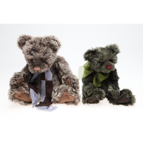 700 - CHARLIE BEARS TEDDY BEARS. Five various Teddy Bears including 'Mattie' (CB171784A, 31cms high), 'Kib... 