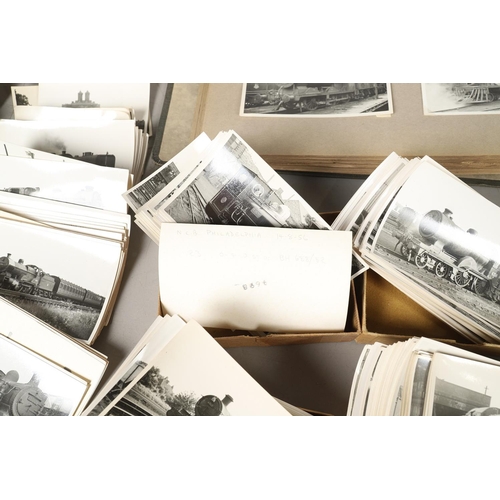 730 - AN EXTENSIVE PHOTOGRAPHIC TRAIN ARCHIVE, LOOSE AND IN ALBUMS. circa 1940âs -1960âs, comprising o... 