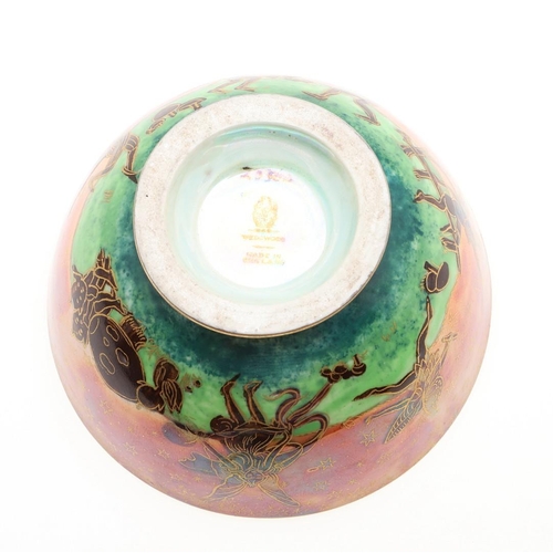 783 - WEDGWOOD FAIRYLAND LUSTRE BOWL AND A BUTTERFLY LUSTRE TYG. A small Fairyland Lustre pedestal bowl de... 