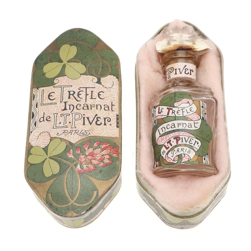 815 - RARE BOXED FRENCH SCENT BOTTLE - L T PIVER. A late 19thc glass scent bottle 'Le Trefle Incarnat, de ... 