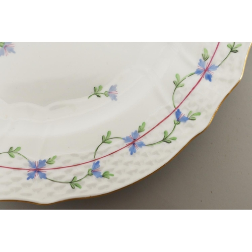 850 - HEREND - BLUE GARLAND PART DINNER SERVICE. Comprising a large oval platter (42cms across), 5 large d... 