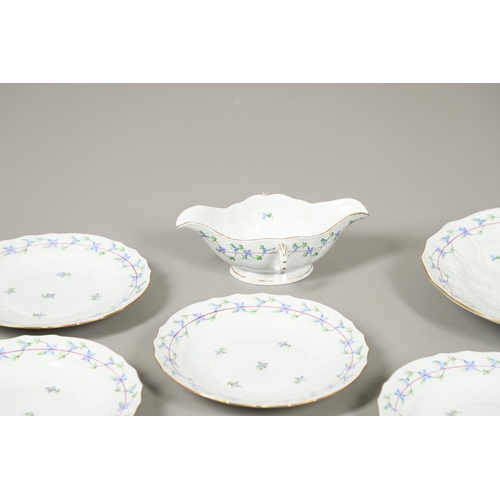 850 - HEREND - BLUE GARLAND PART DINNER SERVICE. Comprising a large oval platter (42cms across), 5 large d... 