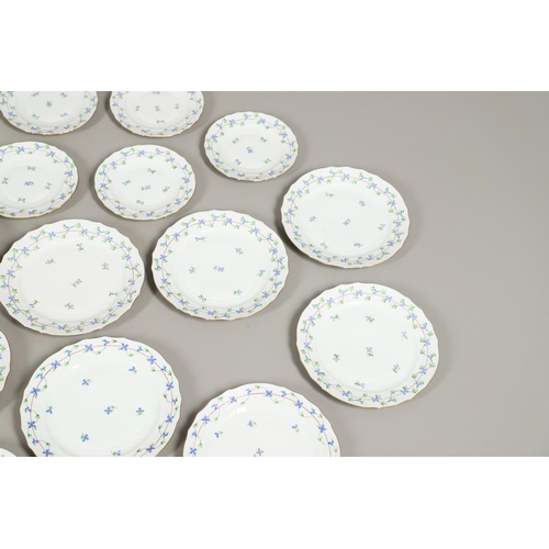 850 - HEREND - BLUE GARLAND PART DINNER SERVICE. Comprising a large oval platter (42cms across), 5 large d... 