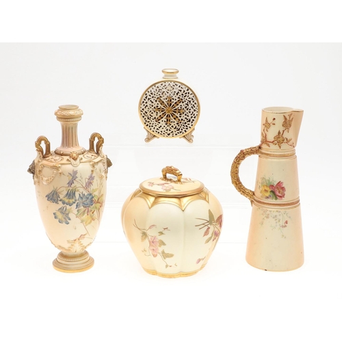 862 - ROYAL WORCESTER BLUSH IVORY ITEMS & GRAINGER WORCESTER RETICULATED VASE. A mixed lot including a lar... 