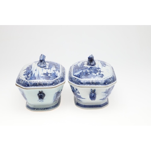 951 - PAIR OF CHINESE EXPORT TUREENS & COVERS. A pair of 18thc Chinese blue and white export lidded tureen... 