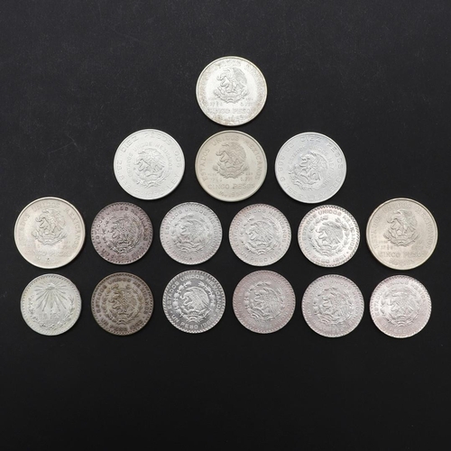 1011 - A COLLECTION OF MEXICAN FIVE PESO COINS. Mexican five peso coins: 1951, 1952, 1953, 1953 Hidalgo rev... 