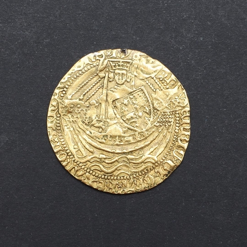 1203 - A HENRY V GOLD NOBLE. 1413-22. A gold Noble, pierced cross on reverse, mullet by sword arm, ropes 3 ... 