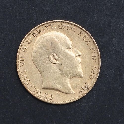 1246 - AN EDWARD VII HALF SOVEREIGN, 1907. An Edward VII Half Sovereign, bare head l. reverse George and th... 