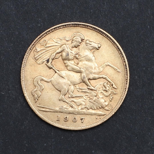 1246 - AN EDWARD VII HALF SOVEREIGN, 1907. An Edward VII Half Sovereign, bare head l. reverse George and th... 