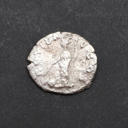 672 - ROMAN IMPERIAL COINAGE: CLODIUS ALBINUS. c.195-196. A.D. A silver denarius, obverse with bare headed... 