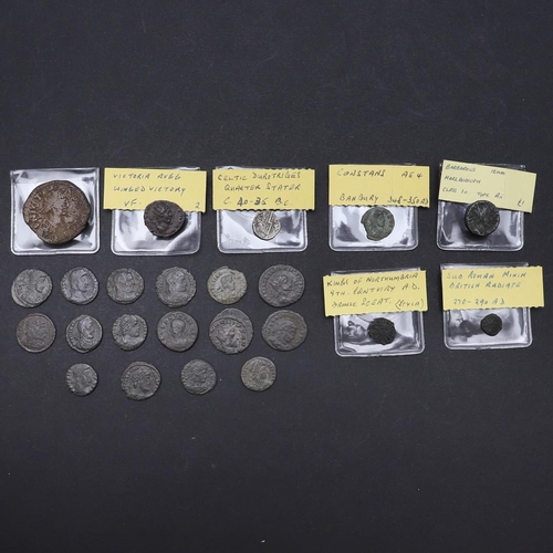 717 - A COLLECTION OF ROMAN COINS TO INCLUDE CONSTANS, TERTICUS I AND OTHER ANCIENT COINS. A small collect... 
