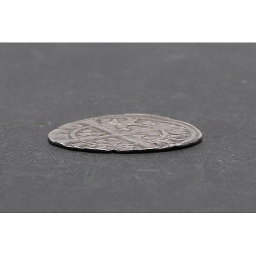 725 - AN EDWARD I (1272-1307). HAMMERED SILVER PENNY. An Edward I long cross penny, facing crowned portrai... 