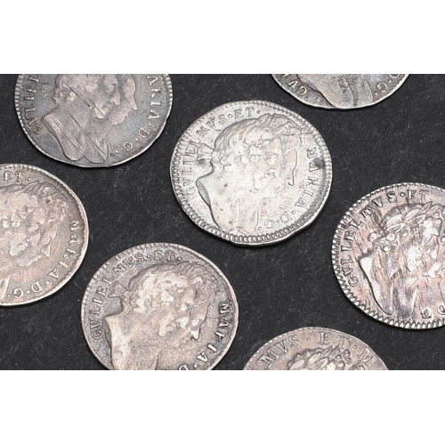 754 - A COLLECTION OF WILLIAM AND MARY THREEPENCE, 1689 AND LATER. A collection of William and Mary threep... 
