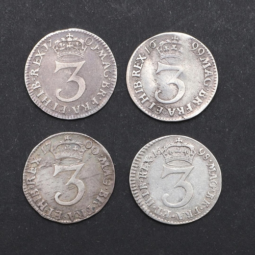 758 - A COLLECTION OF WILLIAM III THREEPENCE, 1698 - 1701. A collection of William III threepence, laureat... 