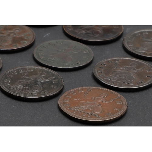 779 - A COLLECTION OF GEORGE II COPPER FARTHINGS, 1730 AND LATER. A collection of George II farthings, lau... 