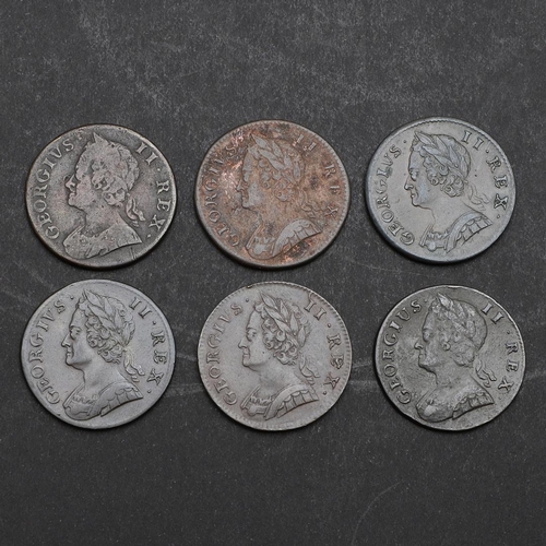784 - A COLLECTION OF GEORGE II HALFPENCE 1745 AND LATER. A collection of George II halfpence, old laureat... 