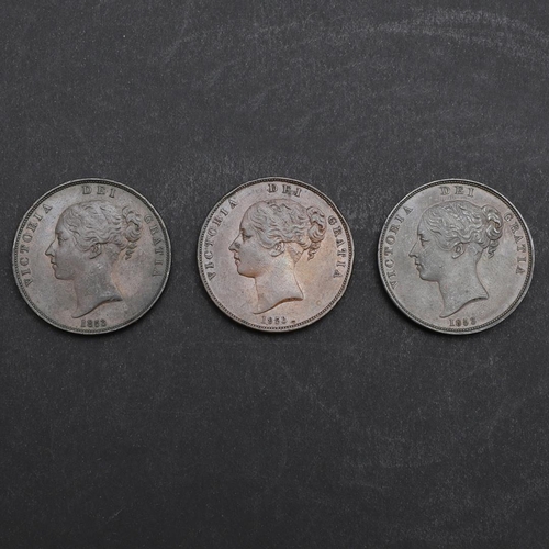 845 - THREE EARLY QUEEN VICTORIA PENNIES, 1853. Three Queen Victoria pennies, young head l. dated 1853, re... 