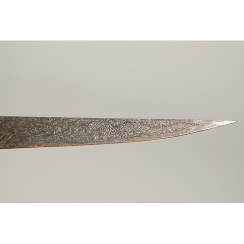 114 - A 19TH CENTURY HORN HANDLED KNIFE OR SHORT SWORD, POSSIBLY INDIAN. With a 36cm pointed blade decorat... 