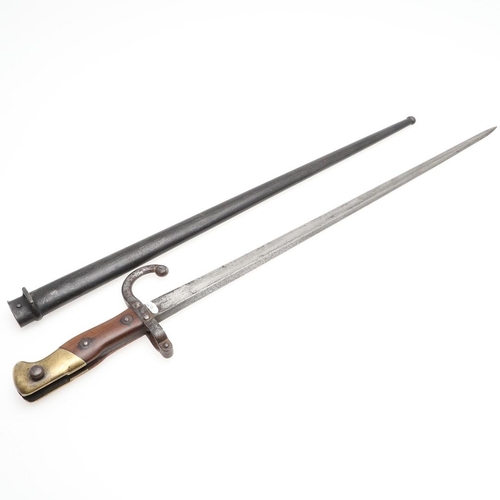 128 - A 19TH CENTURY FRENCH 1874 PATTERN BAYONET AND SCBBARD. With a 52cm pointed single edged blade with ... 