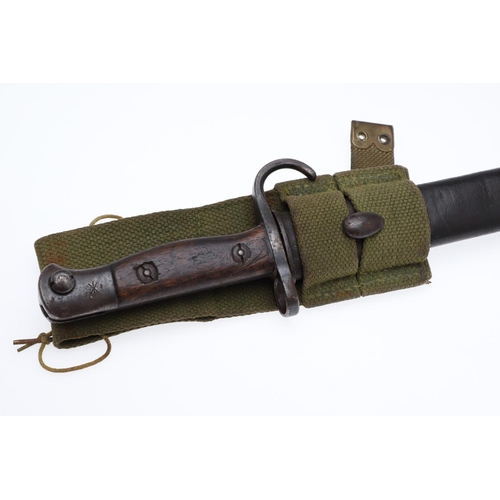 144 - A 1907 PATTERN LEE ENFIELD BAYONET AND SCABBARD BY MOLE. With a 43cm pointed, single edged, fullered... 