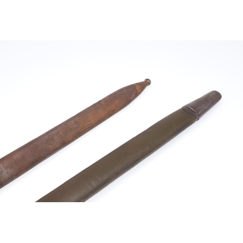 151 - A FIRST WORLD WAR REMINGTON 1913 PATTERN BAYONET AND SCABBARD. With a 43cm pointed and fullered sing... 