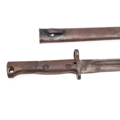 151 - A FIRST WORLD WAR REMINGTON 1913 PATTERN BAYONET AND SCABBARD. With a 43cm pointed and fullered sing... 