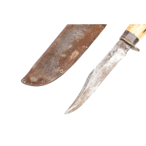 153 - AN AMERICAN M8 BAYONET AND SCABBARD AND A SIMILAR BOWIE KNIFE. A U.S. M8 bayonet with a 16cm pointed... 