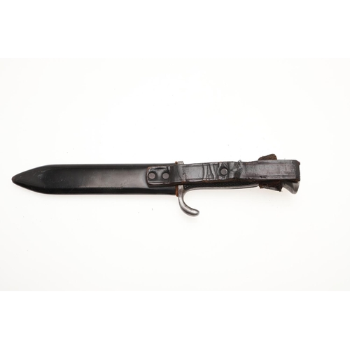 173 - A GERMAN HITLER YOUTH DAGGER AND SCABBARD. A Hitler Youth dagger with a 13.5cm blade marked RZM M7/5... 