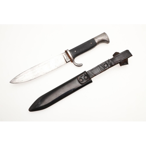 173 - A GERMAN HITLER YOUTH DAGGER AND SCABBARD. A Hitler Youth dagger with a 13.5cm blade marked RZM M7/5... 