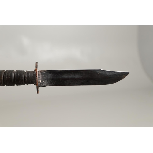 179 - AN AMERICAN MK2 FIGHTING KNIFE AND TWO OTHERS. A Camillus N.Y. U.S.N Mark 2 knife with a 17.5 cm bow... 