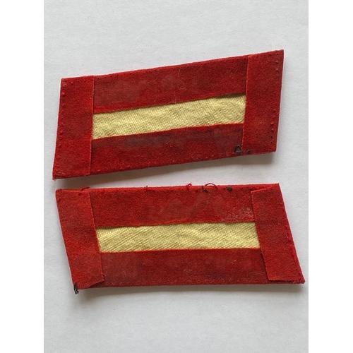 223 - A PAIR OF SECOND WORLD WAR GERMAN ARMY GENERAL's  COLLAR PATCHES. A pair of Second World War German ... 