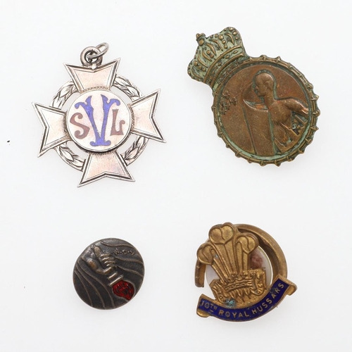 242 - A COLLECTION OF MILITARY AND SIMILAR PIN BADGES AND SIMILAR ITEMS. A collection of Military and simi... 