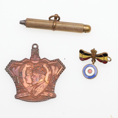 242 - A COLLECTION OF MILITARY AND SIMILAR PIN BADGES AND SIMILAR ITEMS. A collection of Military and simi... 